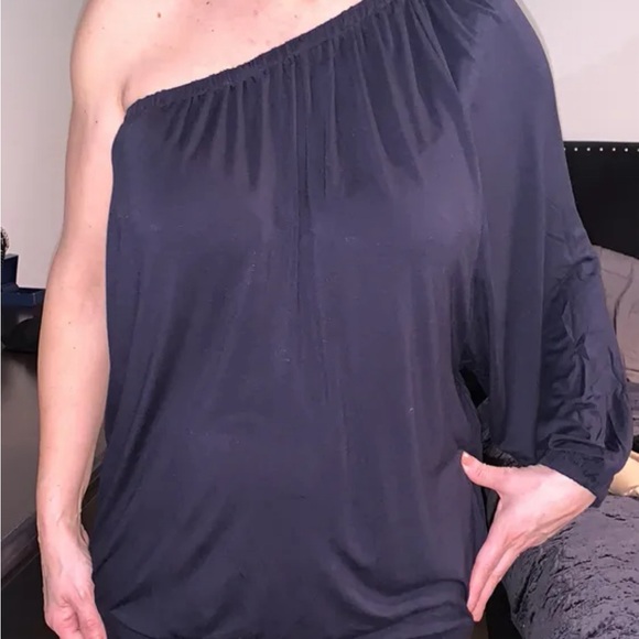 Michael Kors one sleeve top - Picture 1 of 2